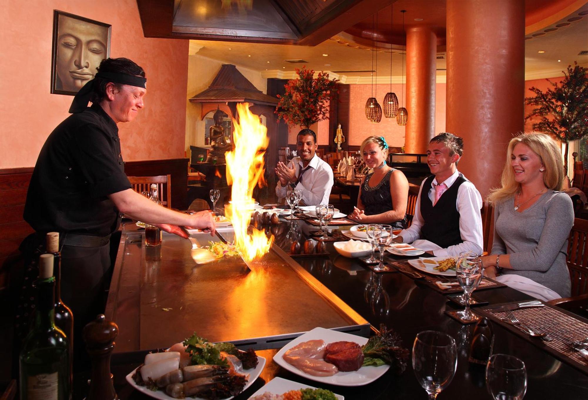 Xperience Kiroseiz Aquapark Premier-Naama Bay Hotel Sharm el-Sheikh Bagian luar foto A Japanese restaurant in the United States